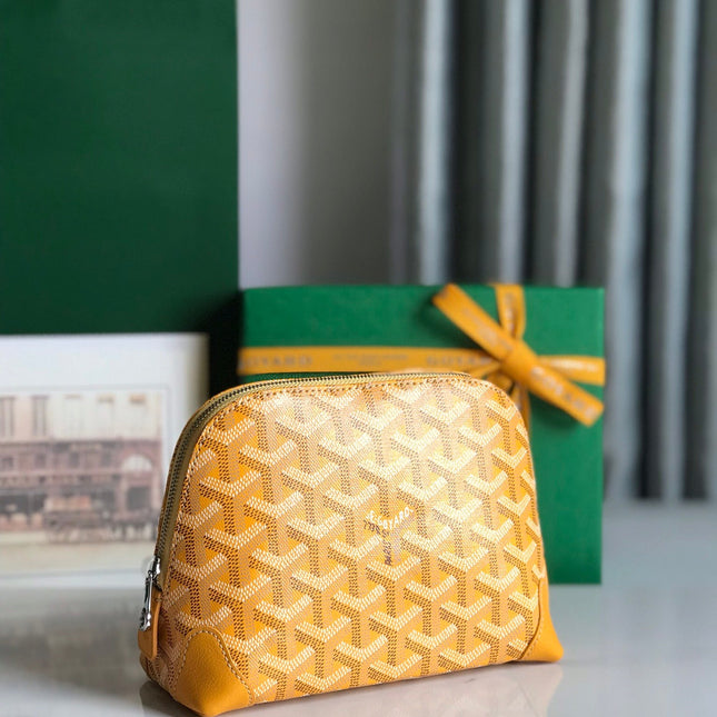 VENDÔME COSMETIC POUCH 17 IN YELLOW GOYARDINE CANVAS AND CALFSKIN TRIM