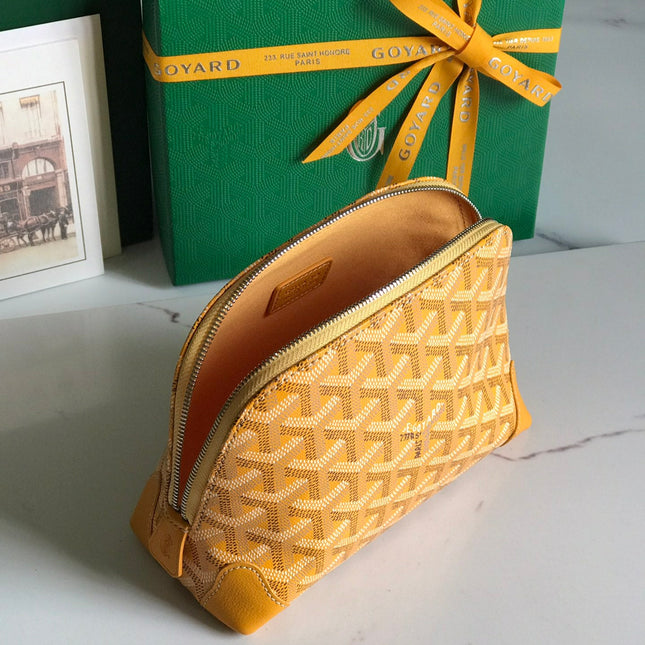 VENDÔME COSMETIC POUCH 17 IN YELLOW GOYARDINE CANVAS AND CALFSKIN TRIM