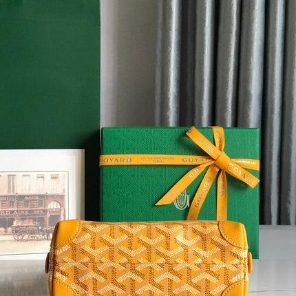 VENDÔME COSMETIC POUCH 17 IN YELLOW GOYARDINE CANVAS AND CALFSKIN TRIM