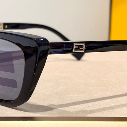 FOLDABLE FF DIAMONDS CAT-EYE SUNGLASSES 548844 IN ACETATE