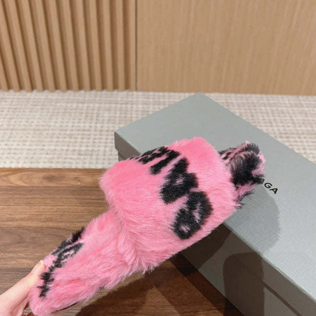 LAMB WOOL SLIPPER PINK AND BLACK