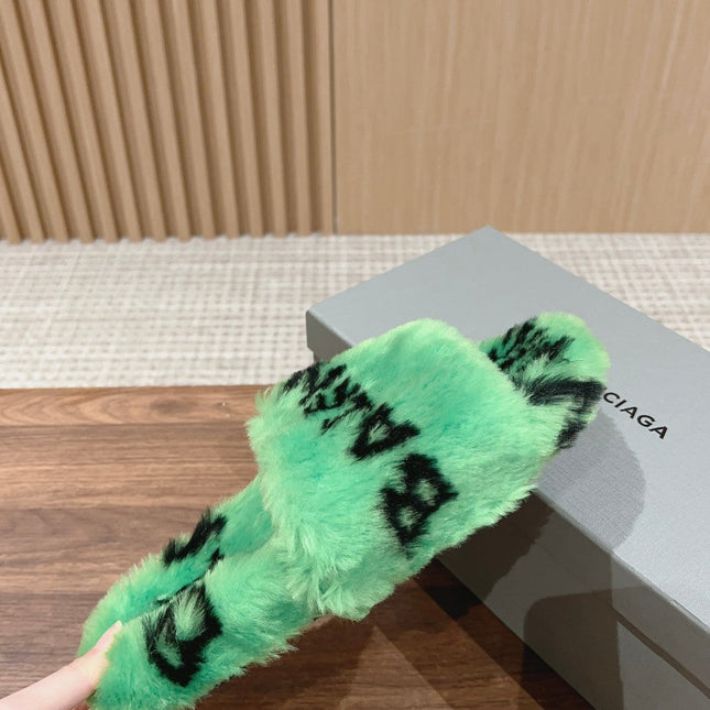 LAMB WOOL SLIPPER GREEN AND BLACK