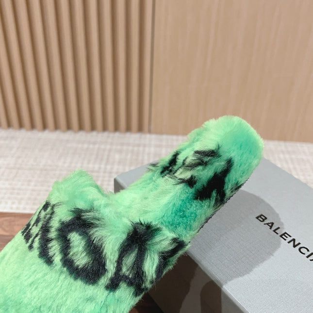 LAMB WOOL SLIPPER GREEN AND BLACK