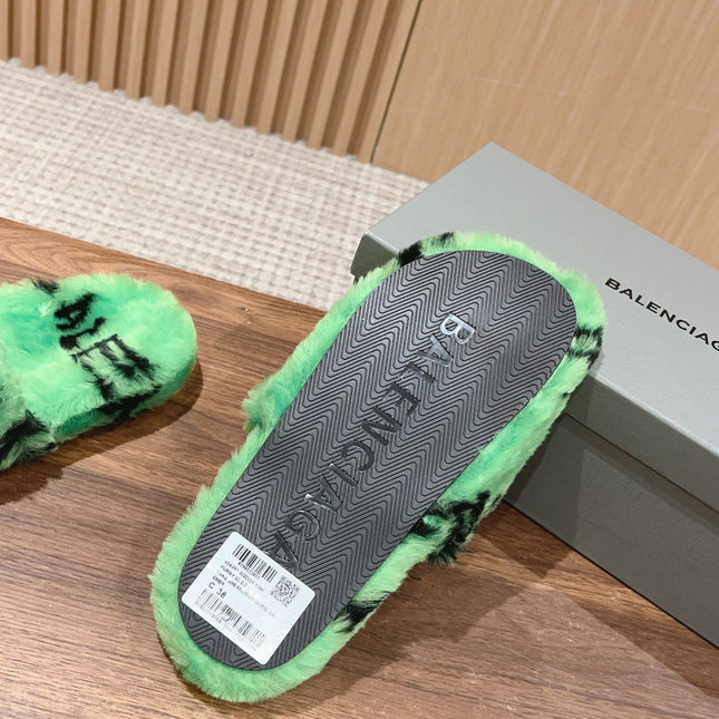 LAMB WOOL SLIPPER GREEN AND BLACK