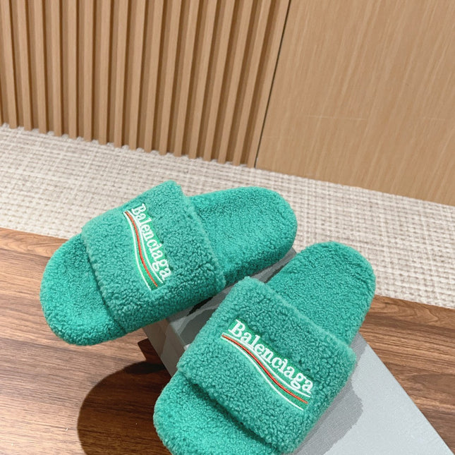 FURRY SLIDES IN TURQUOISE CURLY SHEARLING