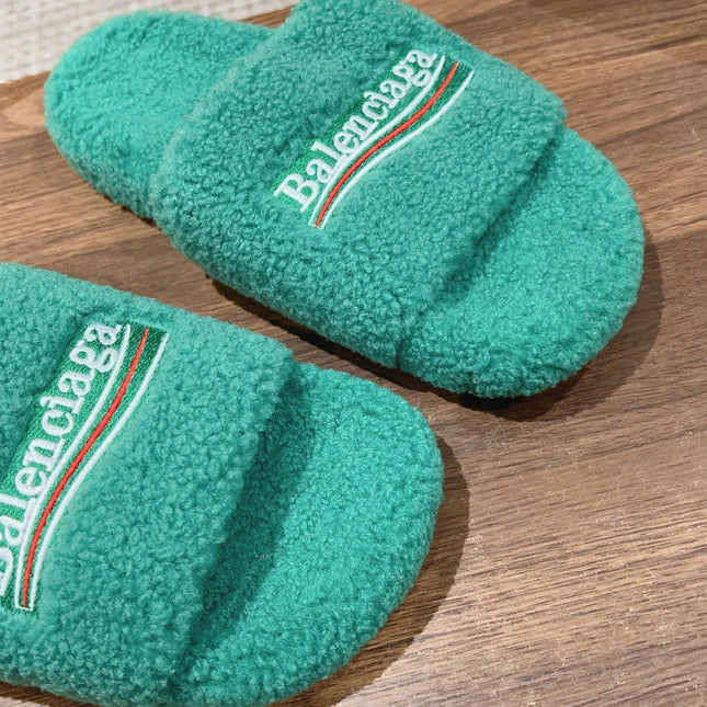 FURRY SLIDES IN TURQUOISE CURLY SHEARLING