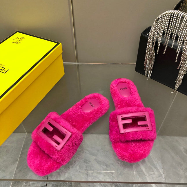 FENDI BAGUETTE SLIDE SLIPPERS IN DEEP PINK WOOL