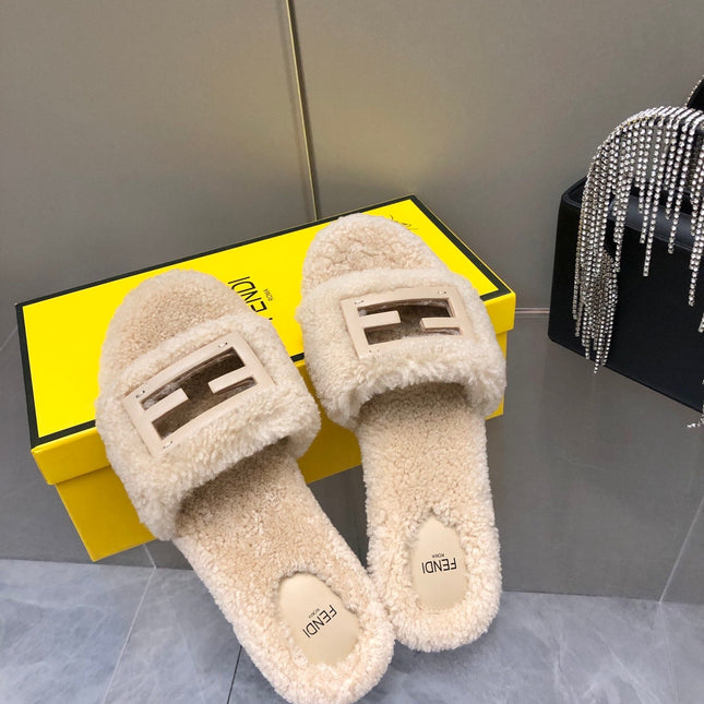 FENDI BAGUETTE SLIDE SLIPPERS IN BEIGE WOOL