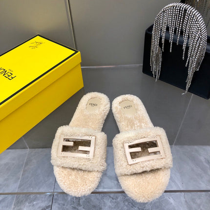 FENDI BAGUETTE SLIDE SLIPPERS IN BEIGE WOOL