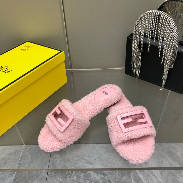FENDI BAGUETTE SLIDE SLIPPERS IN LIGHT PINK WOOL