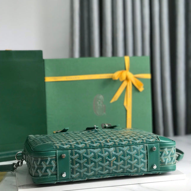 AMBASSADE DOCUMENT CASE 35 IN GREEN GOYARDINE CANVAS