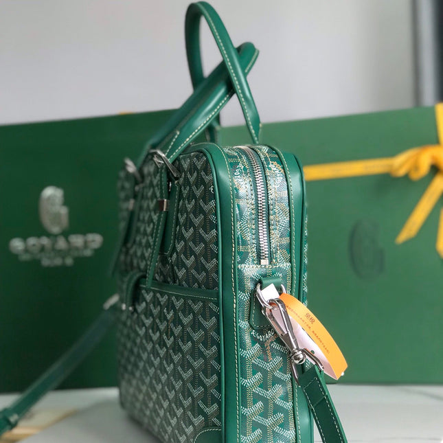 AMBASSADE DOCUMENT CASE 35 IN GREEN GOYARDINE CANVAS