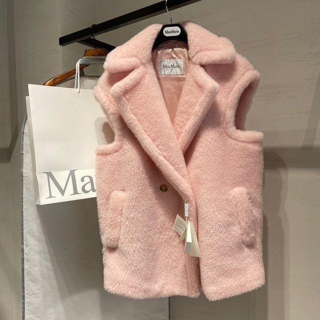 MAX MARA 25S SLEEVELESS TEDDY VEST 064