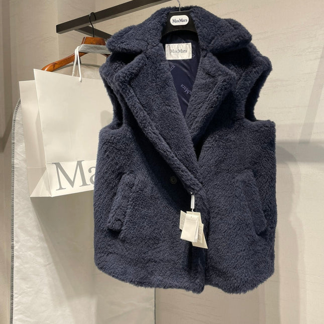 MAX MARA 25S SLEEVELESS TEDDY VEST 066