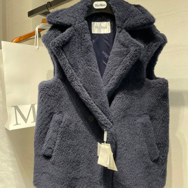 MAX MARA 25S SLEEVELESS TEDDY VEST 066