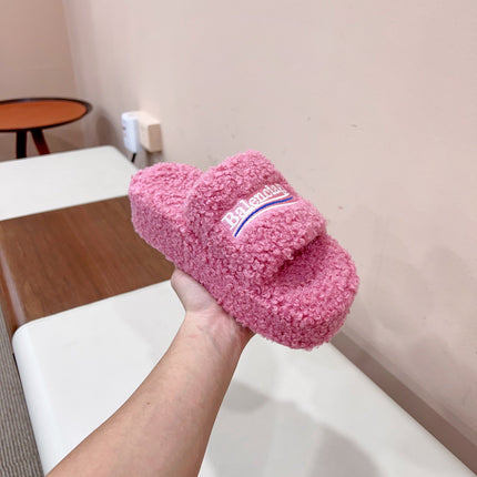 THICK-SOLED SLIPPERS IN PINK WOOL