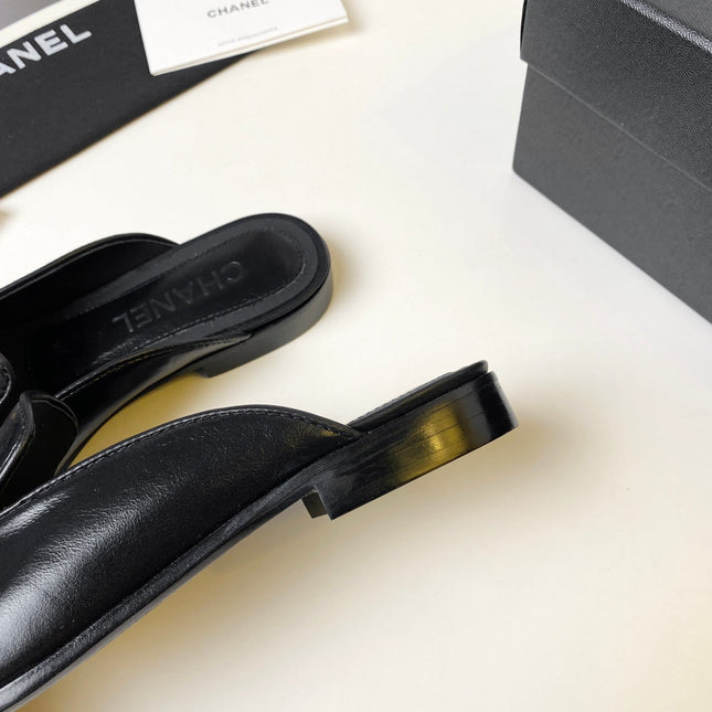 FLAT MULE IN BLACK LAMBSKIN 983818