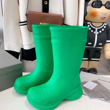 CROCS BOOTS IN GREEN RUBBER