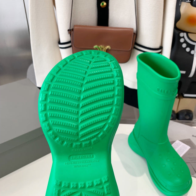 CROCS BOOTS IN GREEN RUBBER