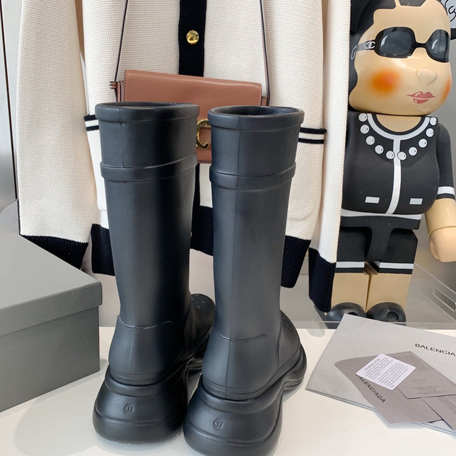 CROCS BOOTS IN BLACK RUBBER