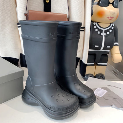 CROCS BOOTS IN BLACK RUBBER