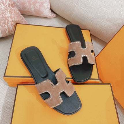 0ran Sandal Calfskin Rhinestone Brown