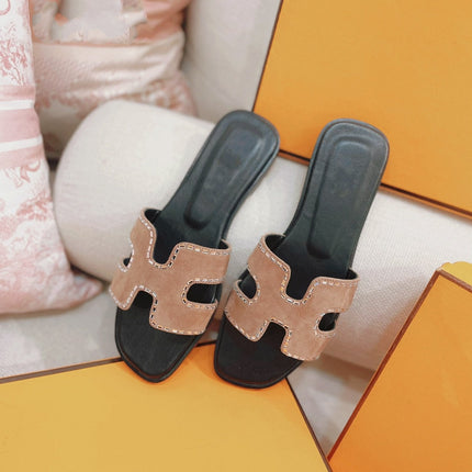 0ran Sandal Calfskin Rhinestone Brown