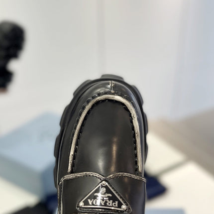 PRA BRUSHED LEATHER MONOLITH LOAFERS BLACK-SILVER BORDER