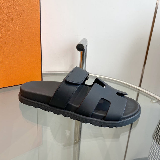 Chypre Sandal Black Mastic Calfskin Leather