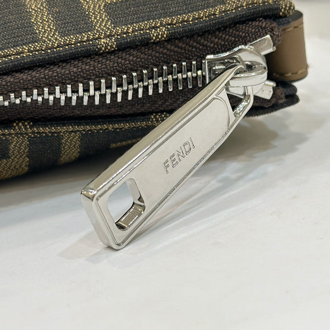 SHOULDER BAG 19 WITH FF MOTIF IN BROWN JACQUARD FABRIC