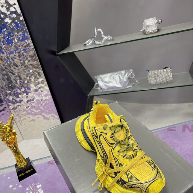 3XL SNEAKER IN YELLOW MIX BLACK MESH AND POLYURETHANE