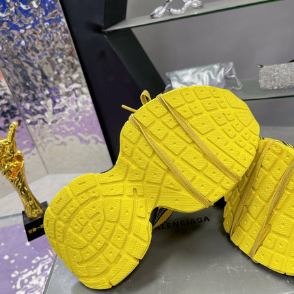 3XL SNEAKER IN YELLOW MIX BLACK MESH AND POLYURETHANE