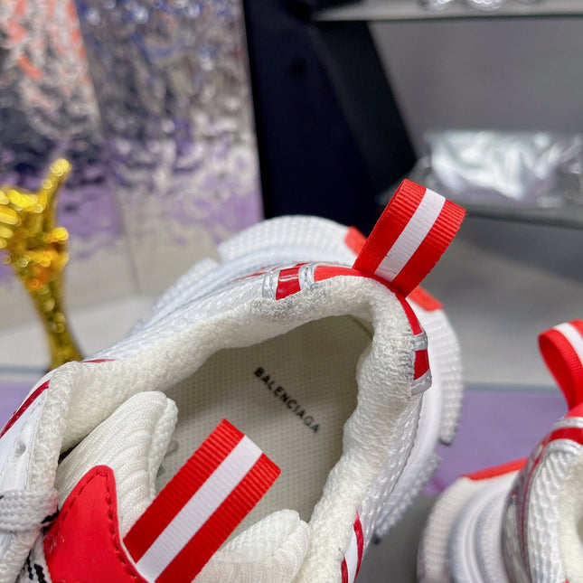 3XL SNEAKER IN RED MIX WHITE MESH AND POLYURETHANE