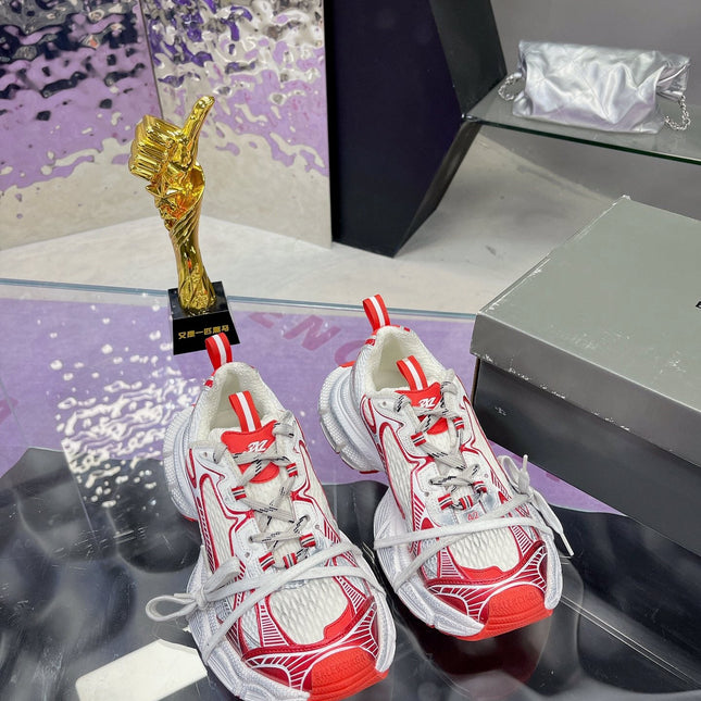 3XL SNEAKER IN RED MIX WHITE MESH AND POLYURETHANE