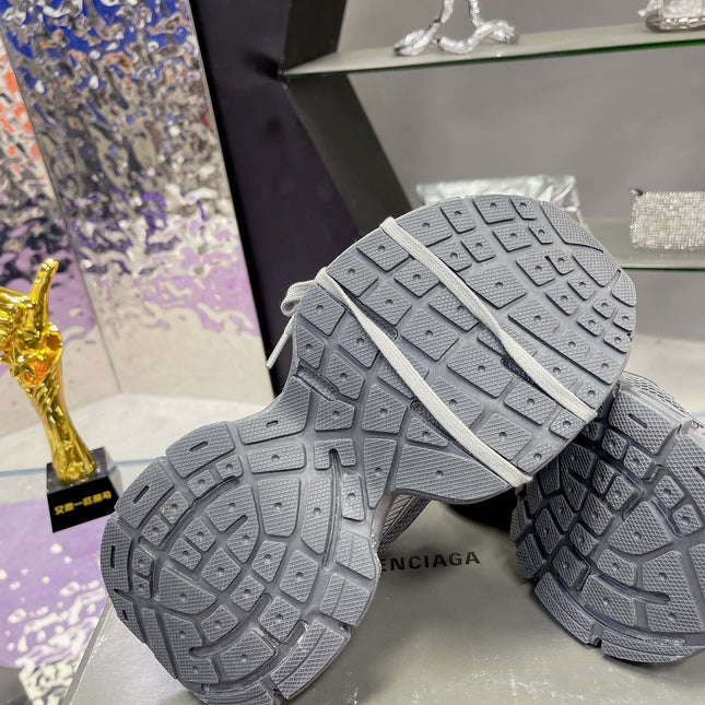 3XL SNEAKER IN ALL GRAY MESH AND POLYURETHANE