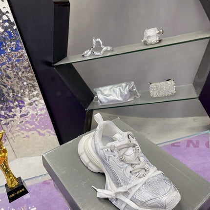 3XL SNEAKER IN SILVER MIX WHITE MESH AND POLYURETHANE