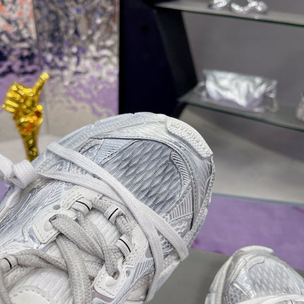 3XL SNEAKER IN SILVER MIX WHITE MESH AND POLYURETHANE