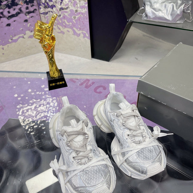 3XL SNEAKER IN SILVER MIX WHITE MESH AND POLYURETHANE