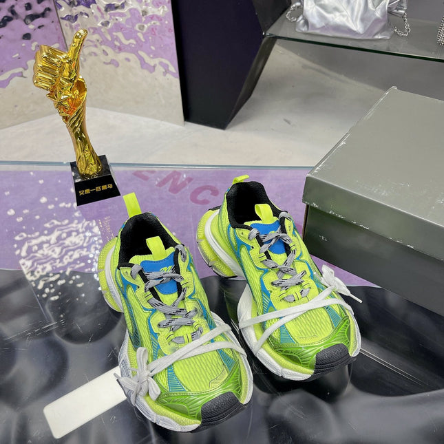 3XL SNEAKER IN NEON GREEN MESH AND POLYURETHANE