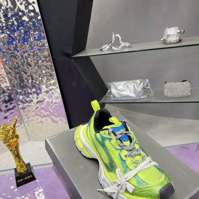 3XL SNEAKER IN NEON GREEN MESH AND POLYURETHANE