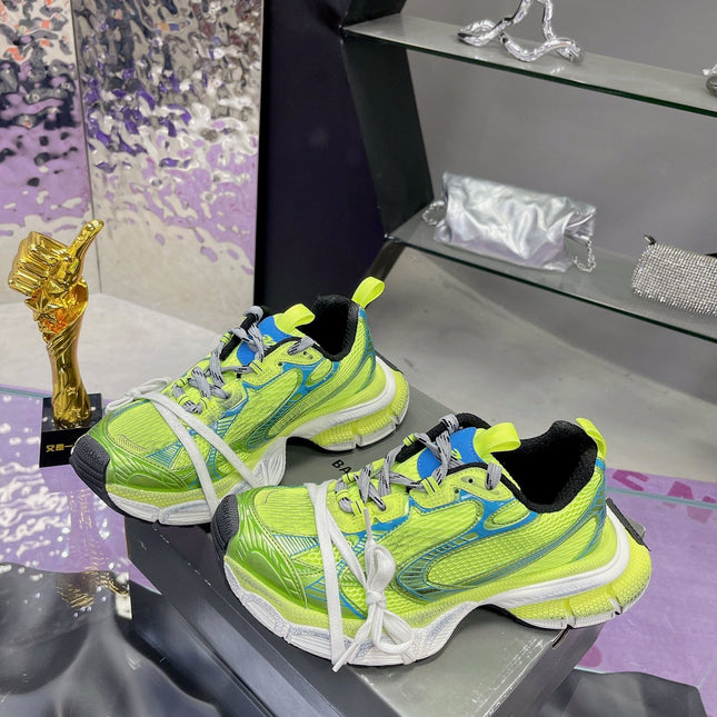 3XL SNEAKER IN NEON GREEN MESH AND POLYURETHANE
