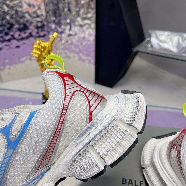 3XL SNEAKER IN WHITE PINK GRAY BLUE MESH AND POLYURETHANE