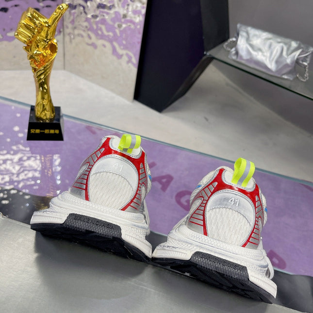 3XL SNEAKER IN WHITE PINK GRAY BLUE MESH AND POLYURETHANE