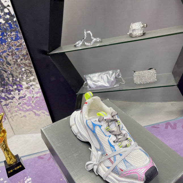 3XL SNEAKER IN WHITE PINK GRAY BLUE MESH AND POLYURETHANE