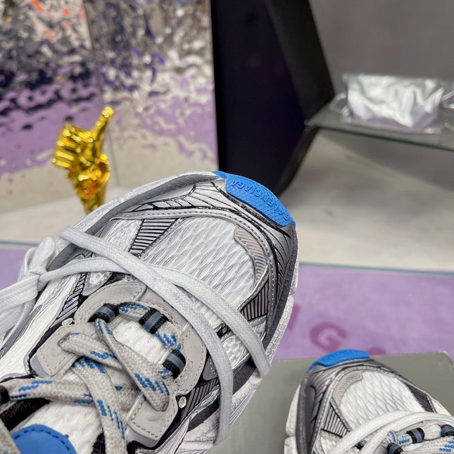 3XL SNEAKER IN WHITE GRAY BLUE MESH AND POLYURETHANE