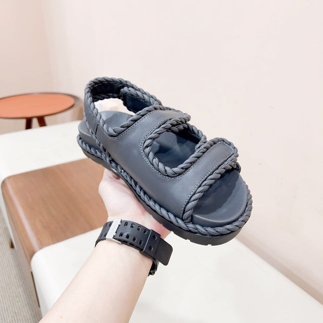 REFINED DAD SANDAL IN BLACK LAMBSKIN