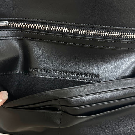 PASSPORT HOLDER 21 IN BLACK CALFSKIN