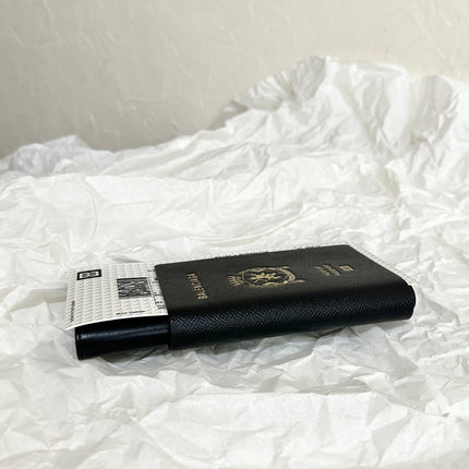PASSPORT HOLDER 21 IN BLACK CALFSKIN