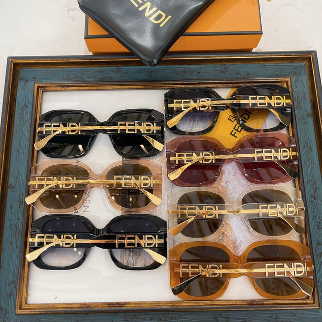 OVERSIZED FF DIAMONDS SQUARE FRAME SUNGLASSES FE40065F IN ACETATE