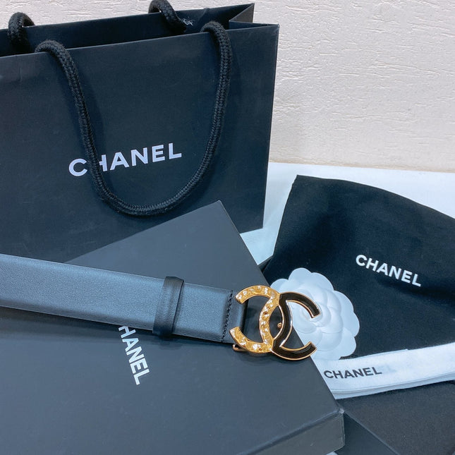 CC BELT 30MM IN BLACK SMOOTH CALFSKIN GOLD MIX BLACK METAL LOGO